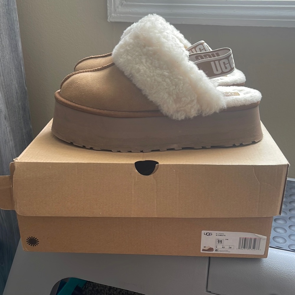 Women’s UGG Funkette